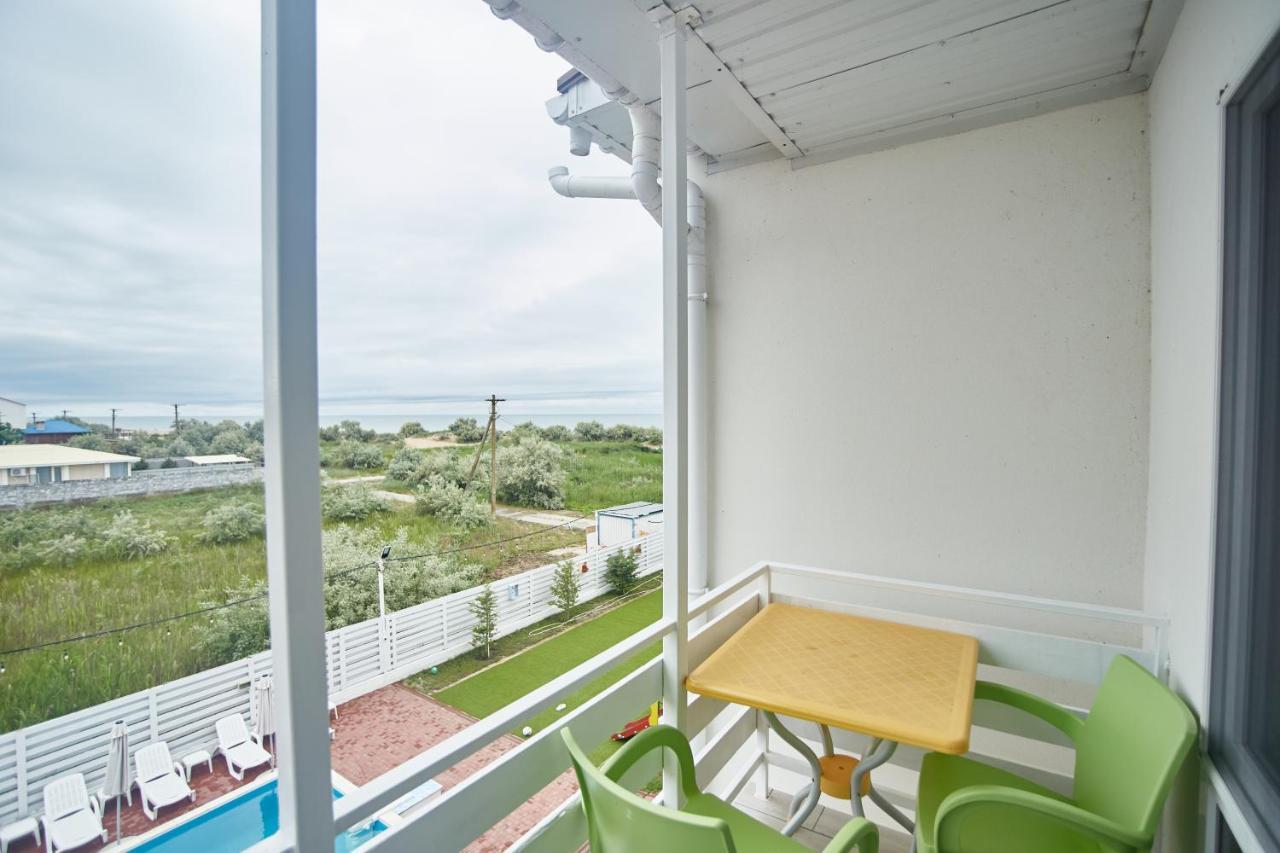 Family Hotel Happy Inn Zatoka Extérieur photo